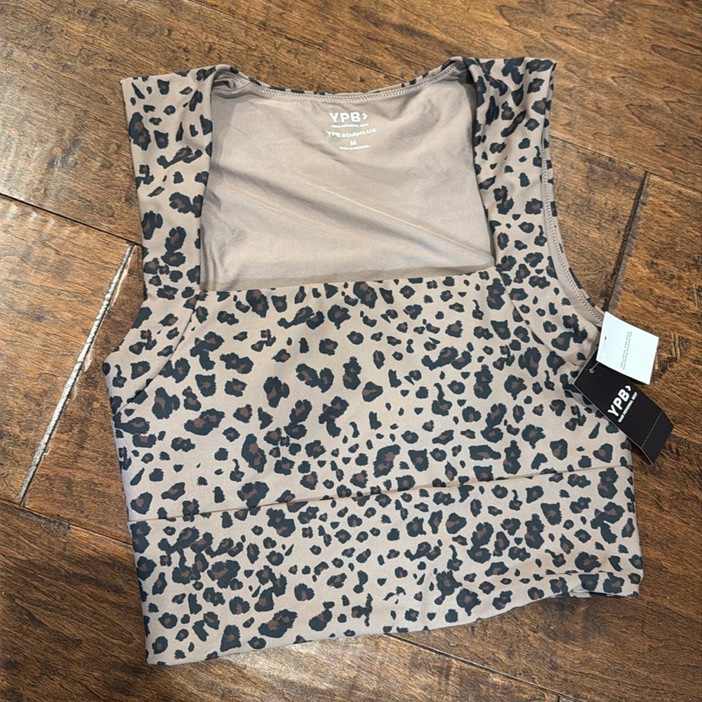 NWT! Abercrombie and fitch tank
